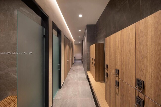 Building Photo - 16385 Biscayne Blvd