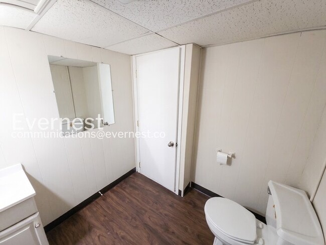 Building Photo - 3 Bed/2.5 Bath Home with Detached Garage / Pet-Friendly / Vouchers Accepted / Available Now!