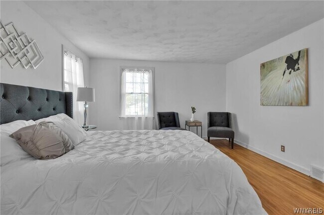 Building Photo - 226 Clearfield Dr
