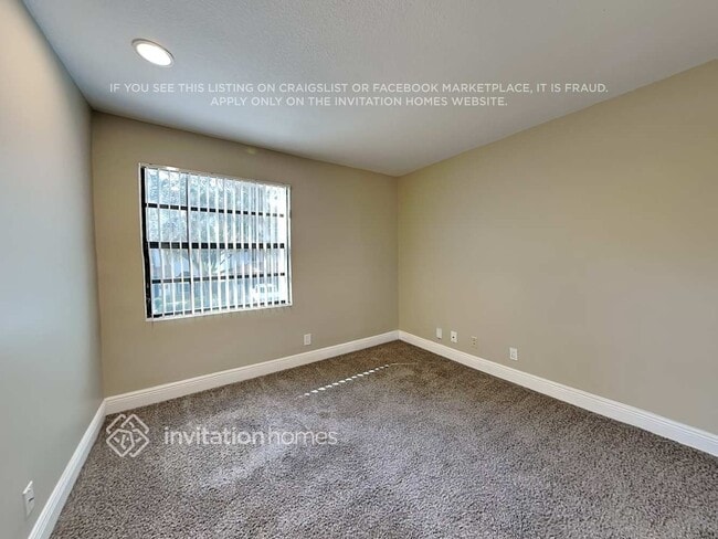 Building Photo - 1240 NW 105th Ave