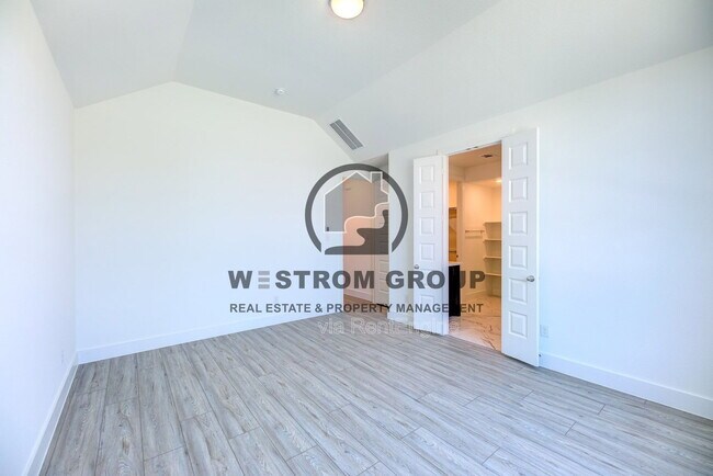 Building Photo - 12417 Iveson Dr