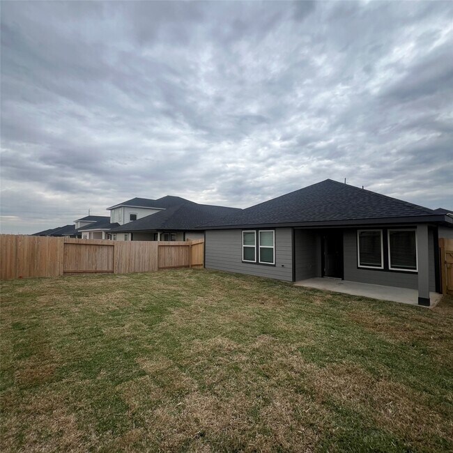 Building Photo - 3822 Zoeys Wy