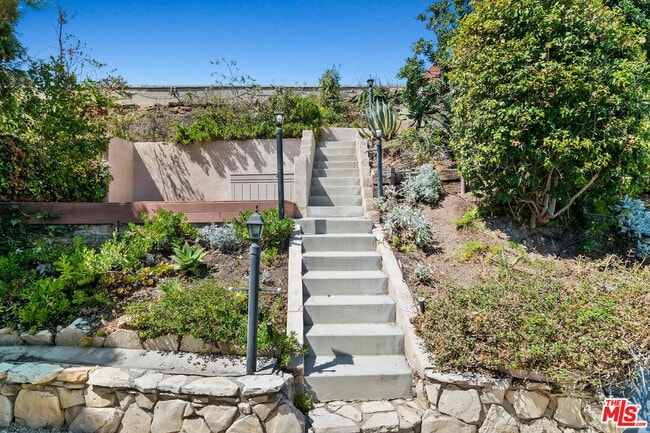 Building Photo - 18133 Wakecrest Dr