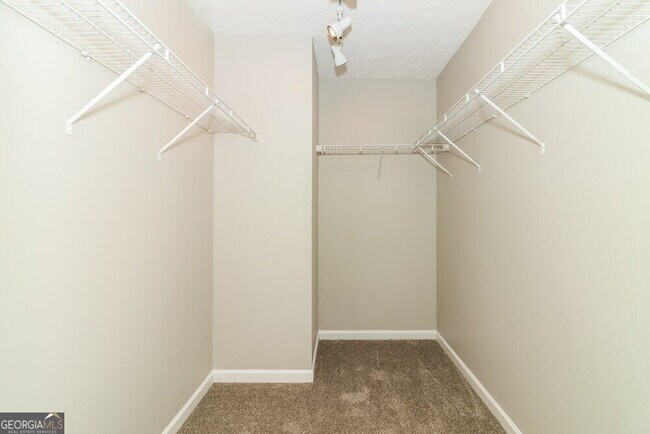 Building Photo - 165 Nacoochee Way
