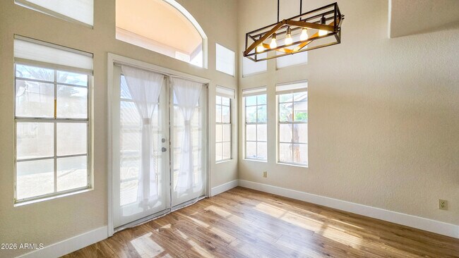 Building Photo - 2011 W Harrison St