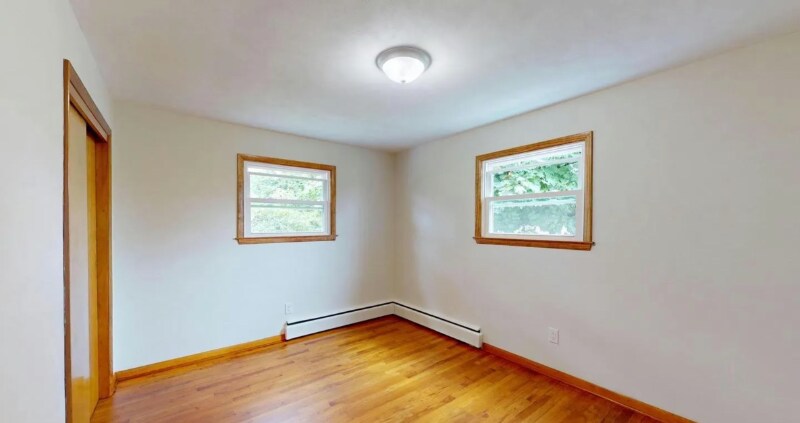 Building Photo - 408 Long Ln