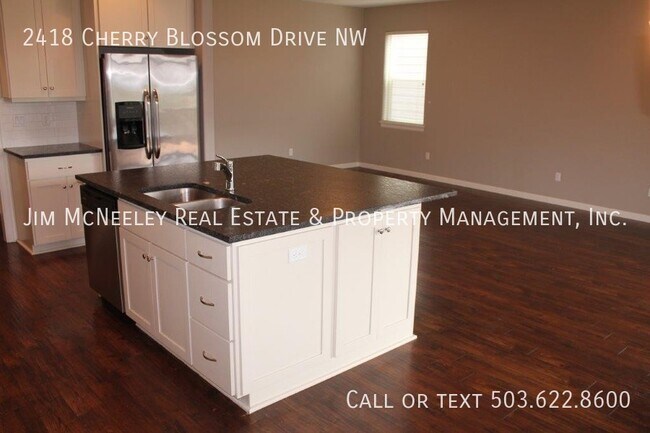 Building Photo - Sorry, no pets! Beautiful Home Available I...