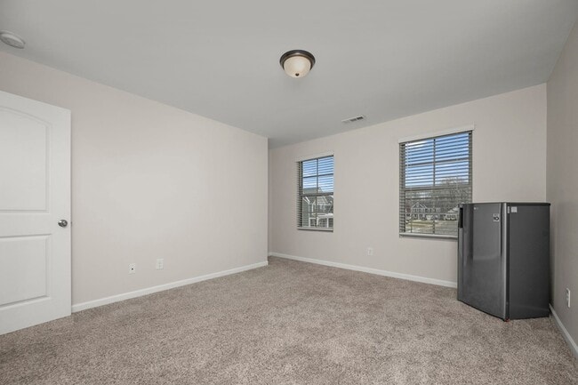 Building Photo - 3525 Darrell Dr