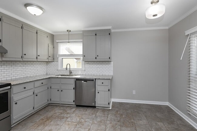 Building Photo - 106 Allison Way