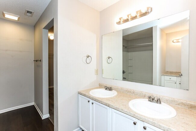 Building Photo - 10743 Timothy Ln