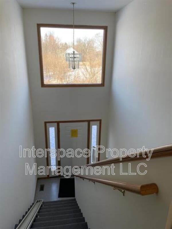 Building Photo - 135 Liberty Ln