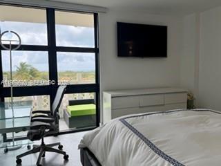 Building Photo - 1111 Crandon Blvd