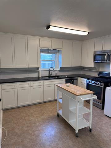 Building Photo - 5428 Durham Ave