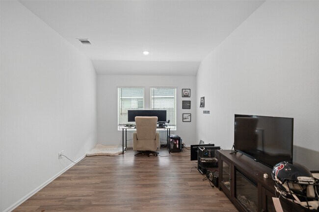 Building Photo - 17011 Garden Moor Trl