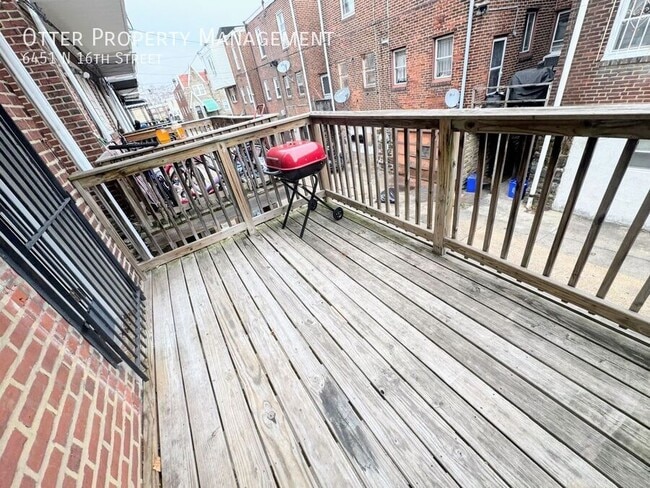 Building Photo - 6451 N 16th St