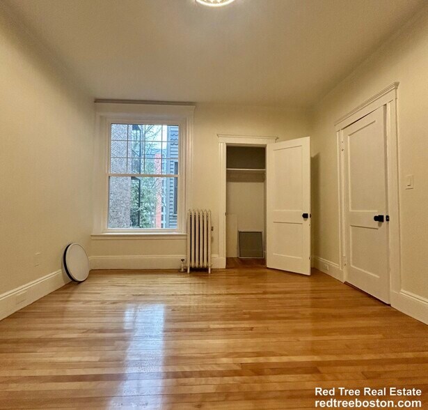 Building Photo - 10 Dwight St