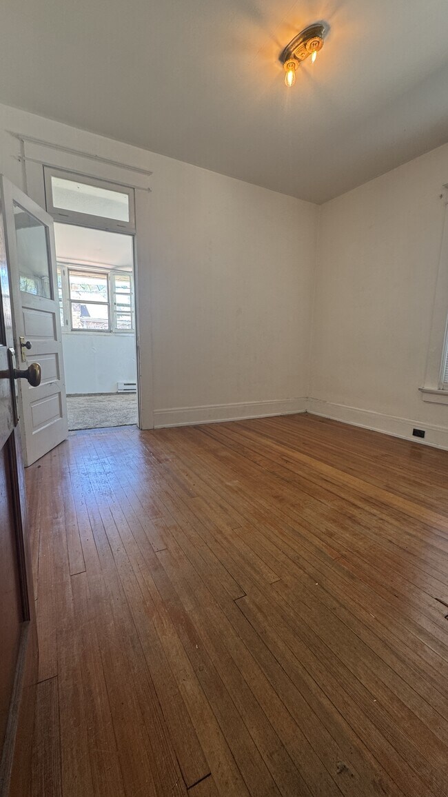 Building Photo - 2621 N York Ct
