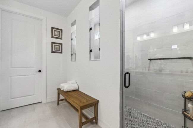 Building Photo - Discover the Ideal 55+ Lifestyle in Your N...