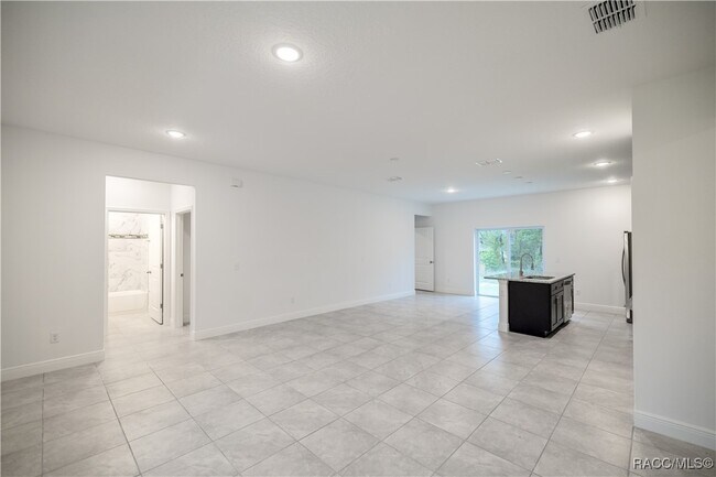 Building Photo - 2412 SW 163rd Pl