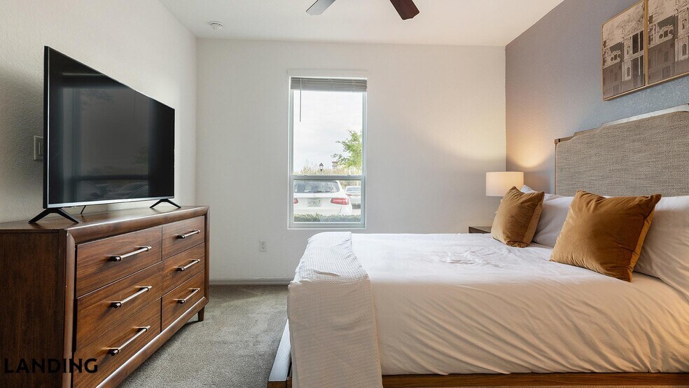 Building Photo - 9301 Summit Centre Way