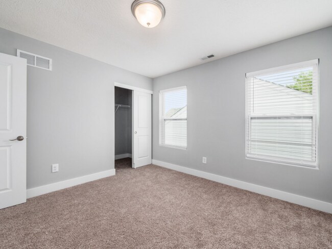 Building Photo - 1965 Glassboro St