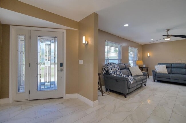 Building Photo - 2315 Minneola Rd