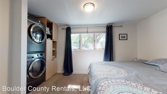 Building Photo - 3 br, 2 bath House - 860 Gilpin Dr