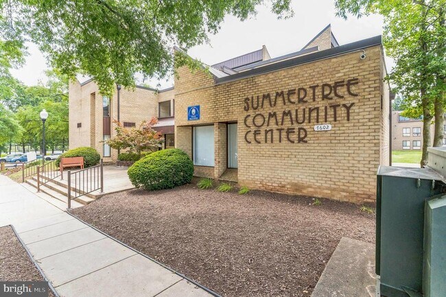 Building Photo - 7598 Gales Ct