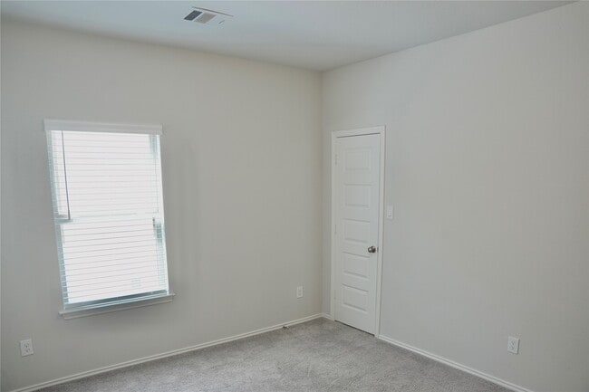 Building Photo - 24727 Tanoureen Dr