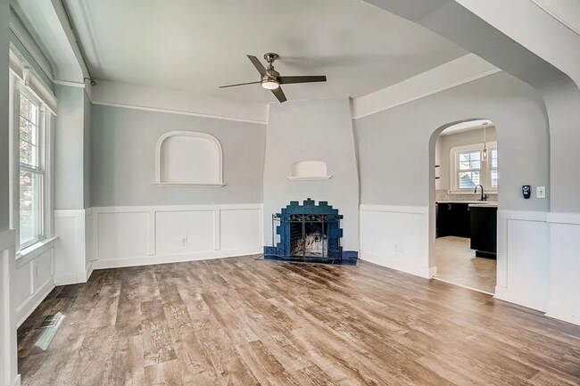 Building Photo - DAP2394