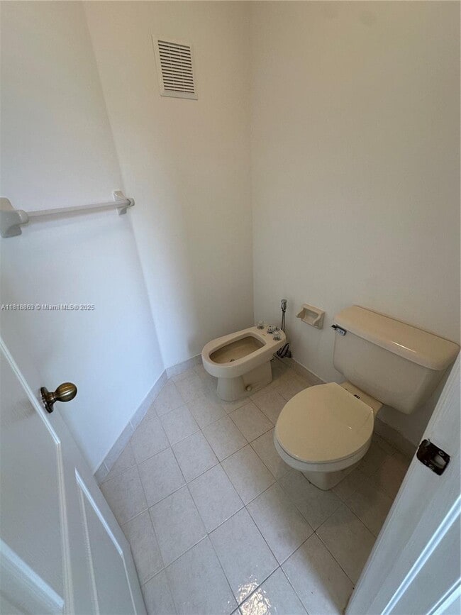 Building Photo - 10869 SW 88th Terrace
