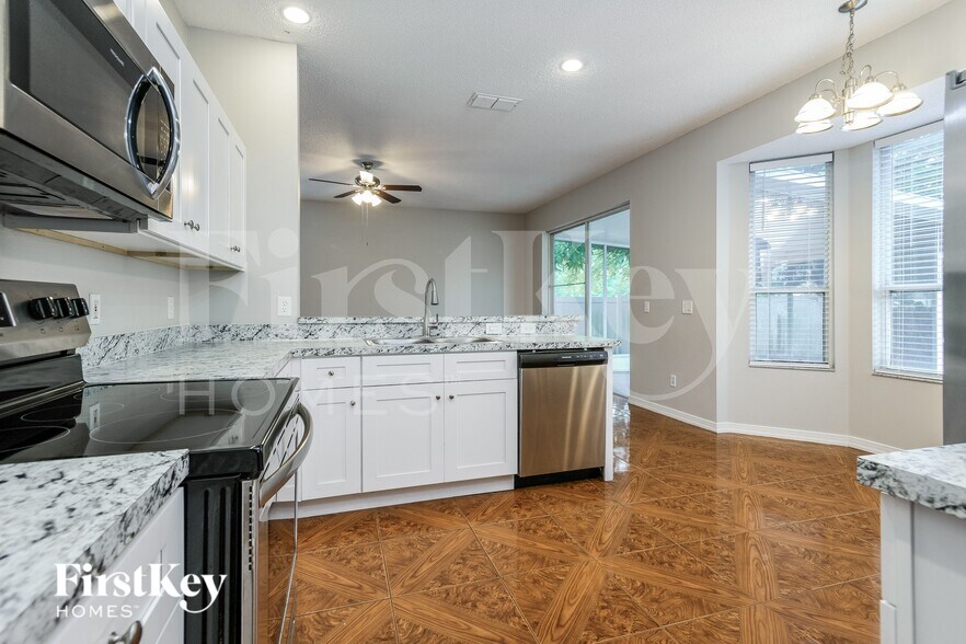 Building Photo - 12816 Enclave Dr