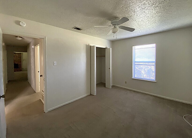 Building Photo - 1508 Edgefield St