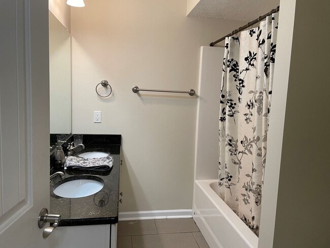Primary Photo - 21 Gloucester Dr