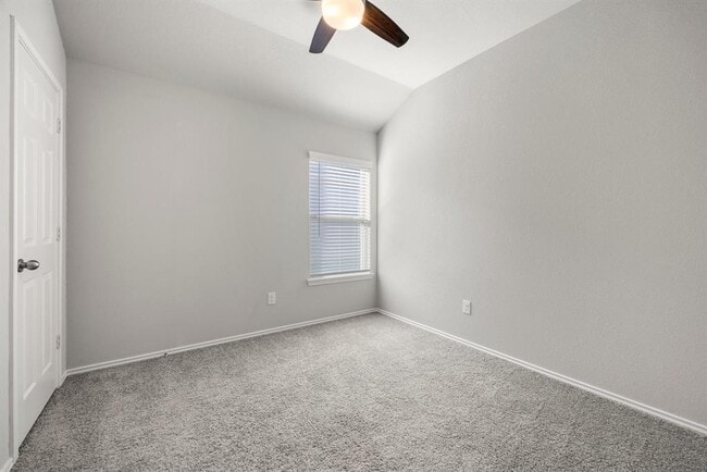 Building Photo - 5808 Begonia Ct