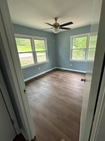 Building Photo - 138 Lester Ave