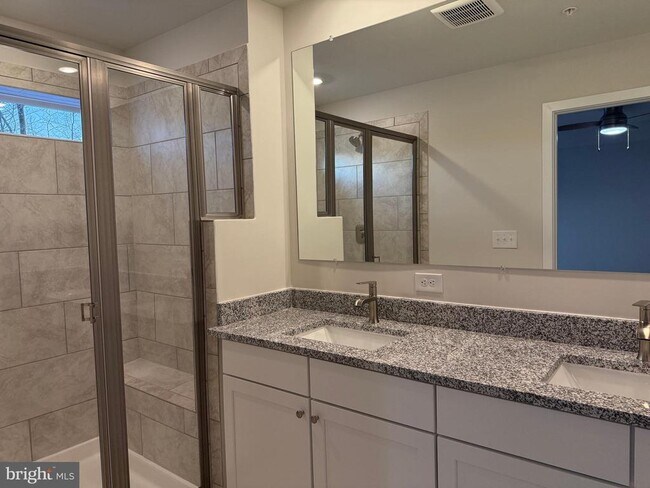 Building Photo - 6828 Winterhill Ln