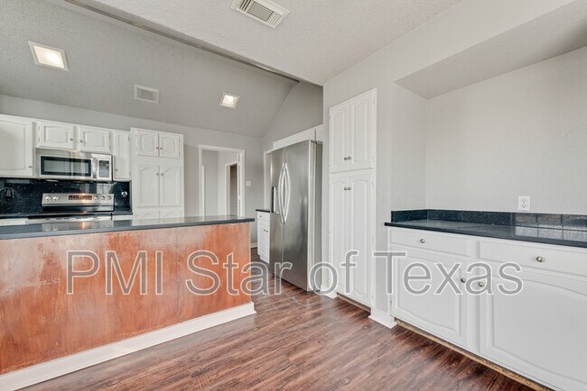 Building Photo - 13214 Fall Manor Dr