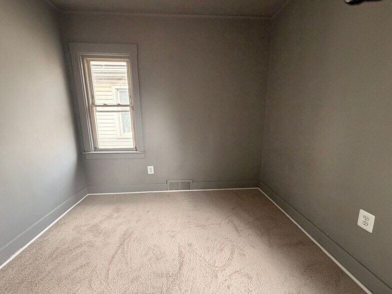 Building Photo - 4555 3rd St