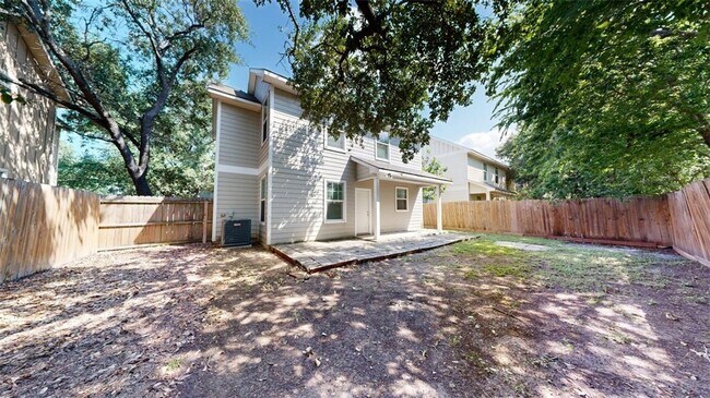 Building Photo - 205 Sterling St