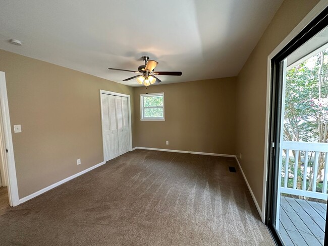 Building Photo - 16079 Molokai Dr