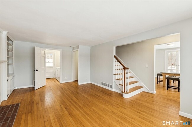 Building Photo - 361 Albany Turnpike