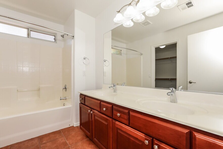 Building Photo - 3341 W Yellow Peak Dr