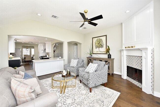Building Photo - 18403 Brenwood Manor Dr