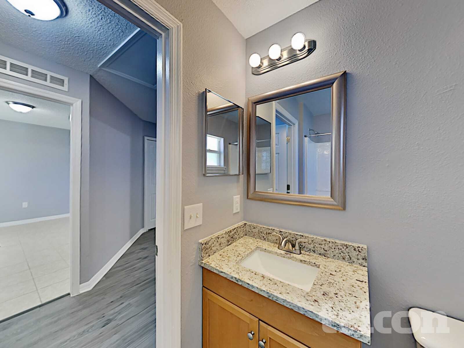 Building Photo - 810 Ognon Ct