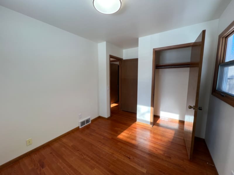 Building Photo - 4922 Knox Ln