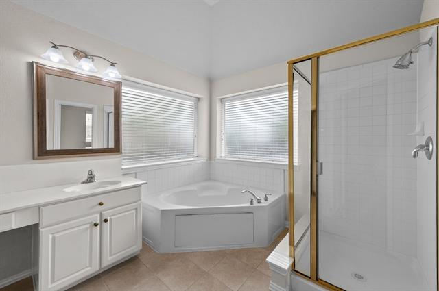 Building Photo - 3205 Hamlett Ln