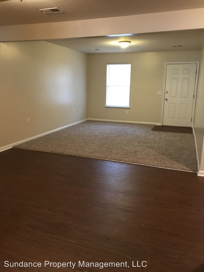 Building Photo - 516 Wichita Dr