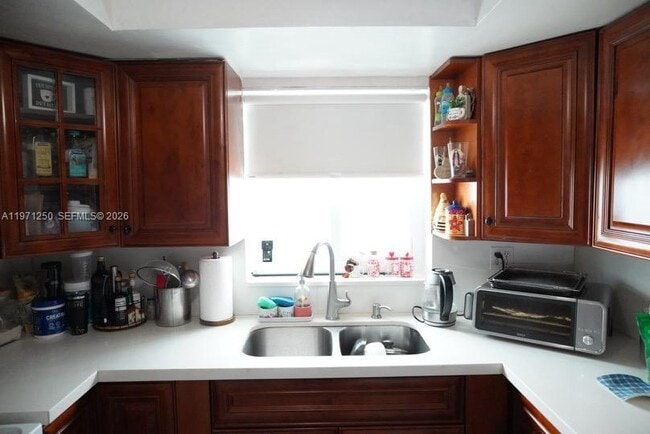 Building Photo - 1389 W 71st St