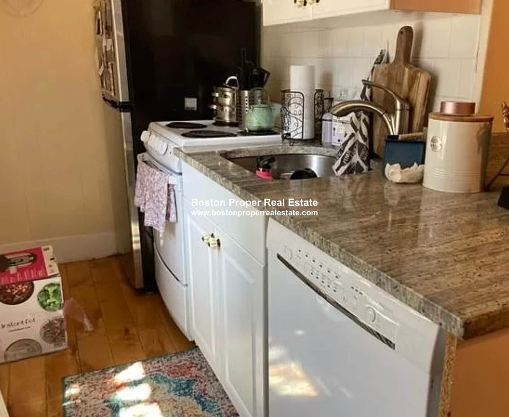 Building Photo - 97 Myrtle St